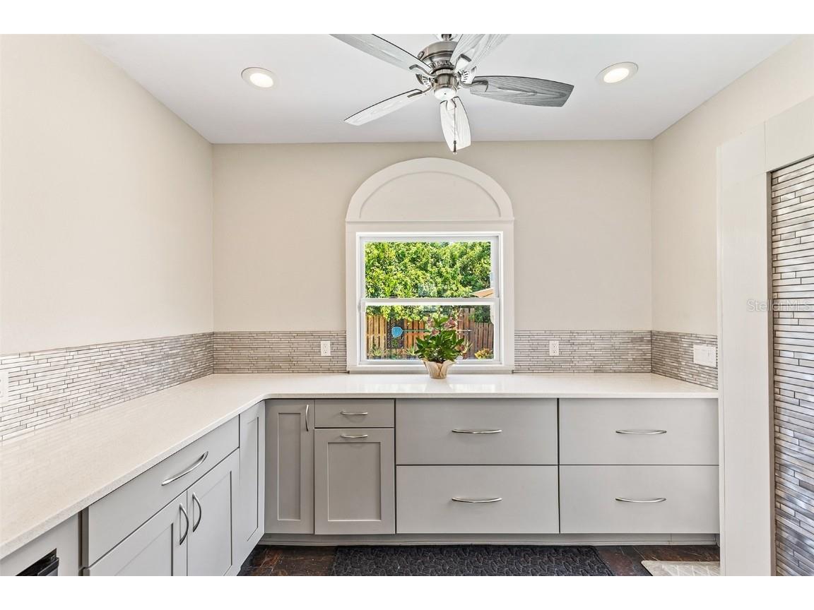 529 Hillside Avenue Daytona Beach FL 32118 V4944655 image37