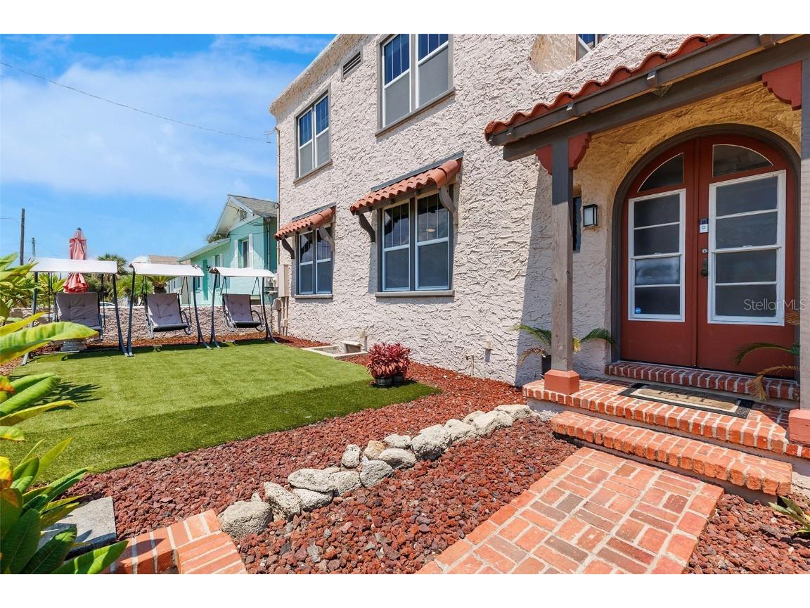 529 Hillside Avenue Daytona Beach FL 32118 V4944655 image5