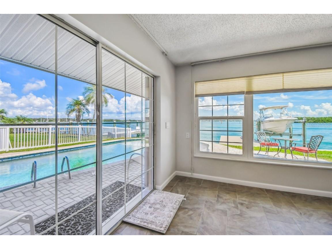 529 Johns Pass Avenue Madeira Beach FL 33708 TB8317681 image33