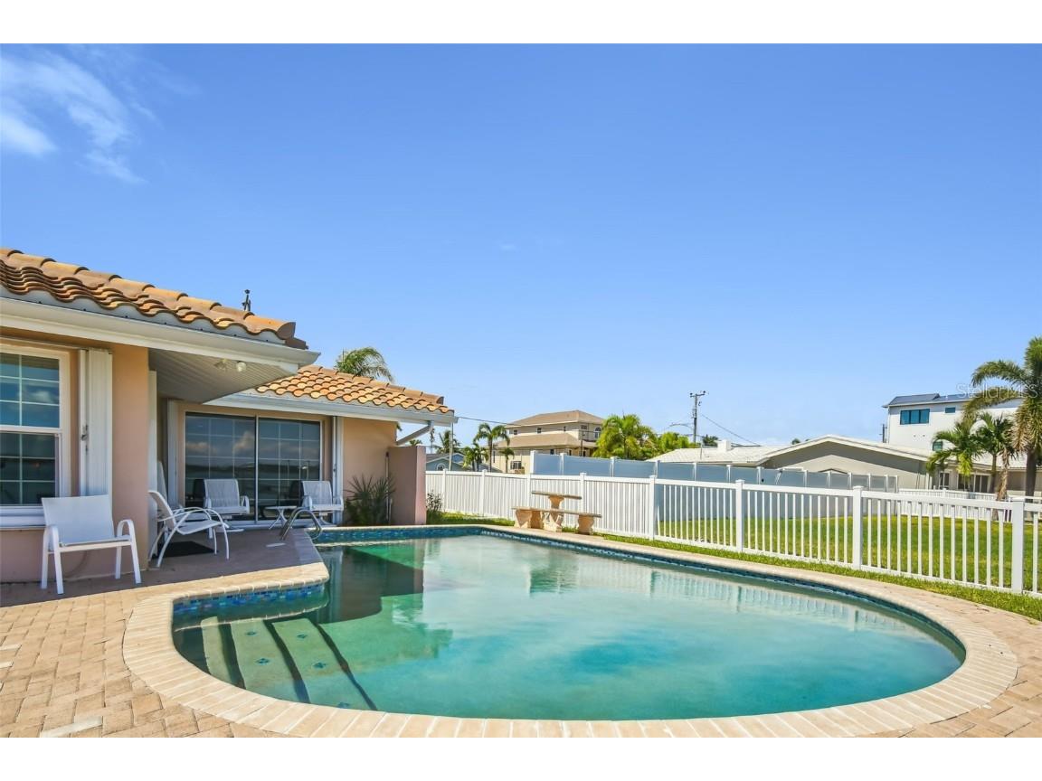 529 Johns Pass Avenue Madeira Beach FL 33708 TB8317681 image37