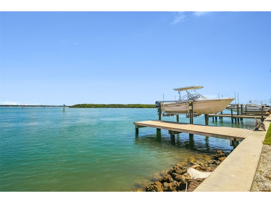 529 Johns Pass Avenue Madeira Beach FL 33708 TB8317681 image38