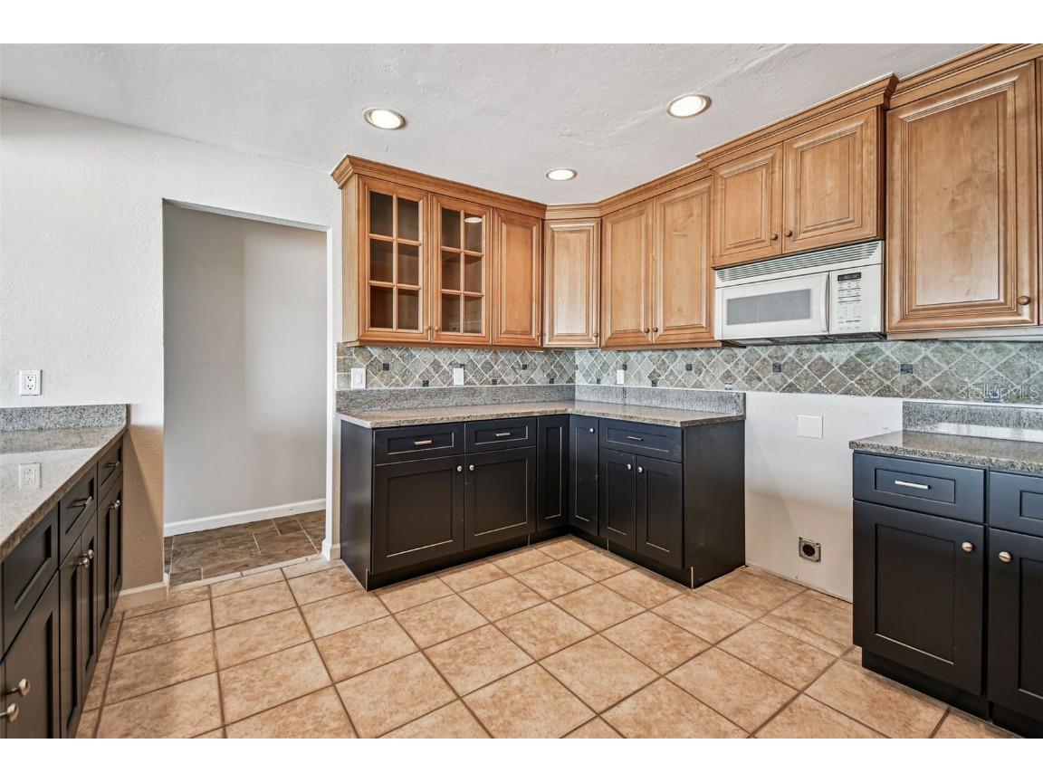 529 Johns Pass Avenue Madeira Beach FL 33708 TB8317681 image40