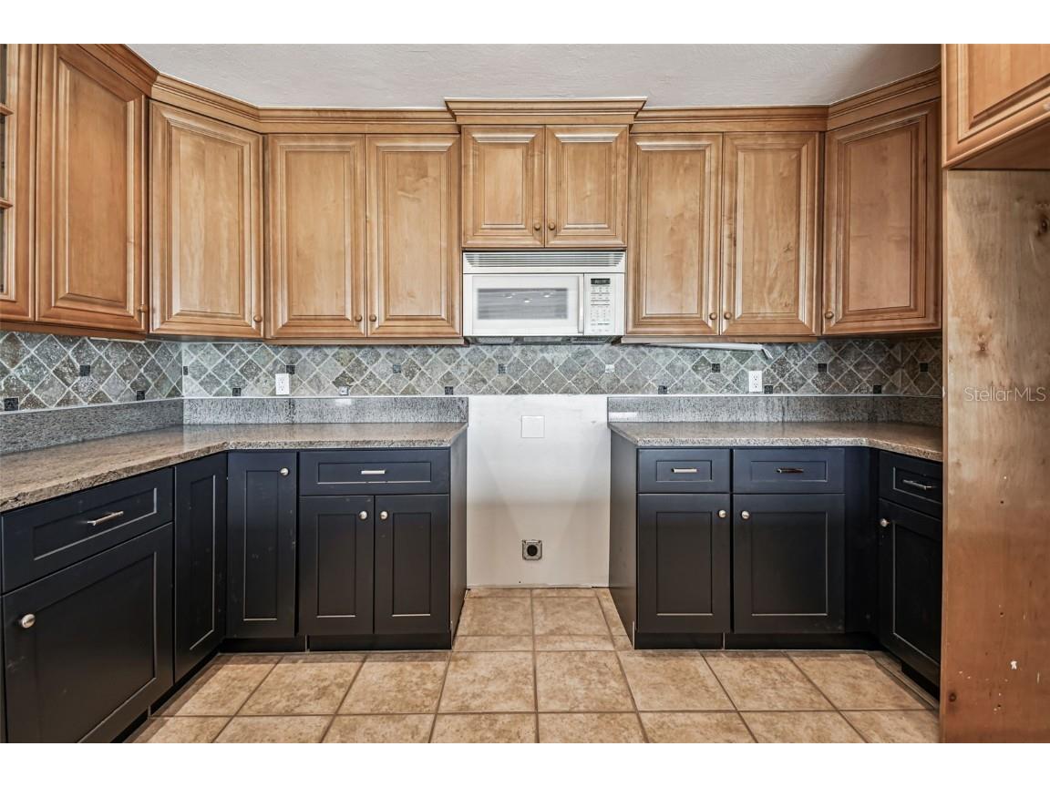 529 Johns Pass Avenue Madeira Beach FL 33708 TB8317681 image42