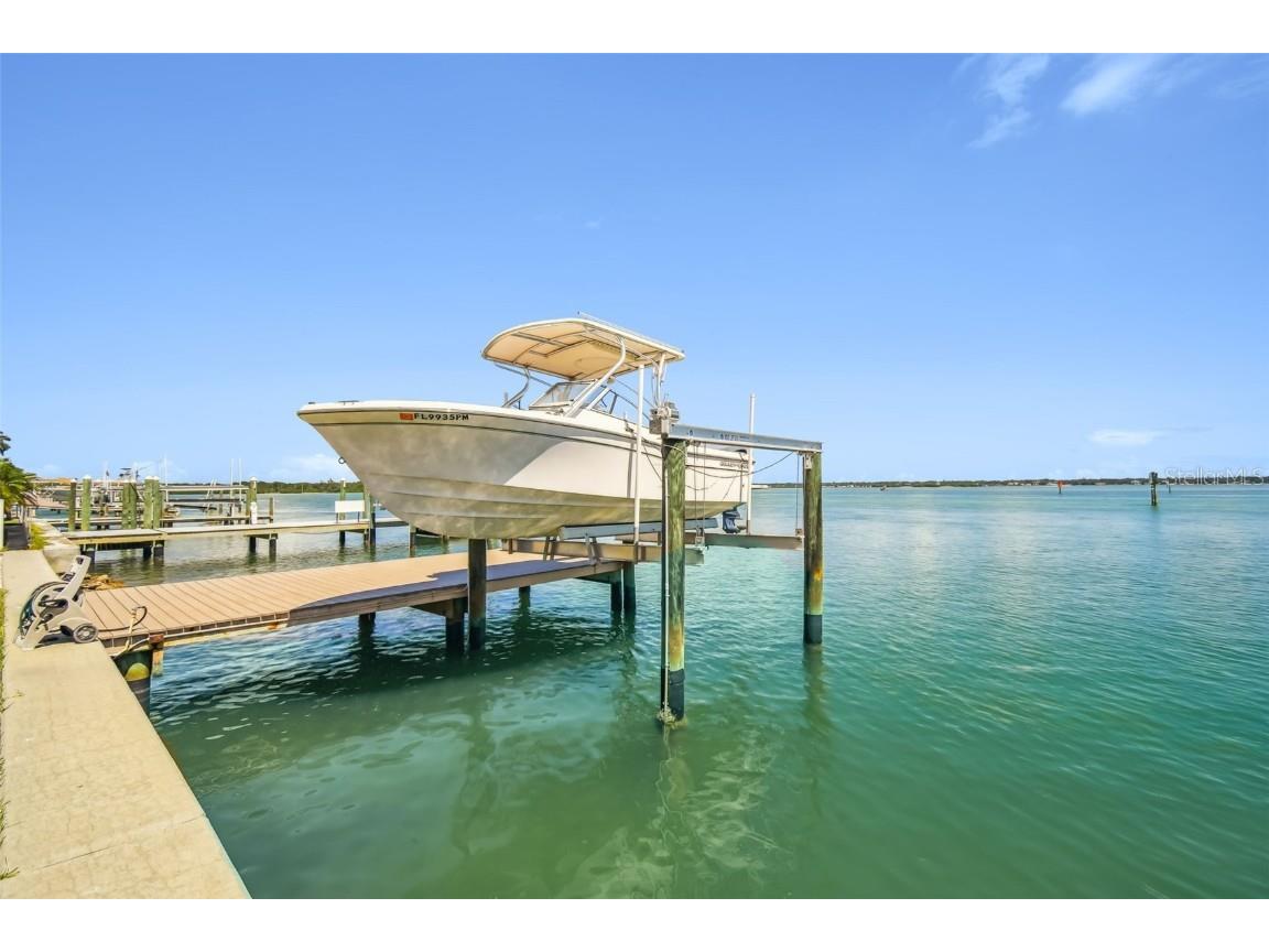 529 Johns Pass Avenue Madeira Beach FL 33708 TB8317681 image7