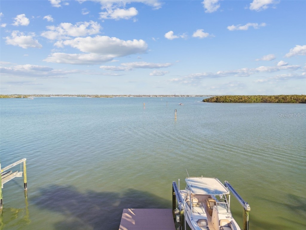 529 Johns Pass Avenue Madeira Beach FL 33708 TB8317681 image98