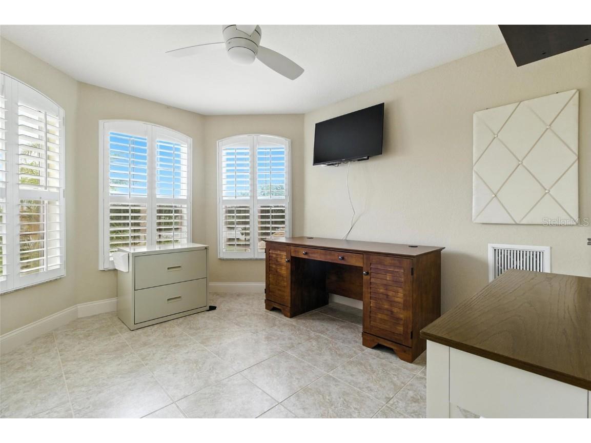 529 Meandering Way Polk City FL 33868 L4954464 image37