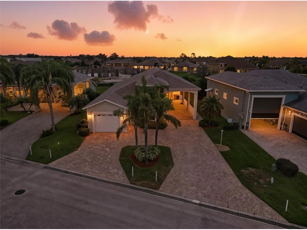 529 Meandering Way Polk City FL 33868 L4954464 image4