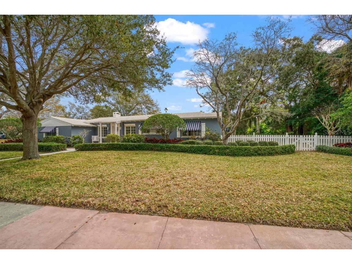 529 Ponce De Leon Boulevard Belleair FL 33756 U8231085 image1