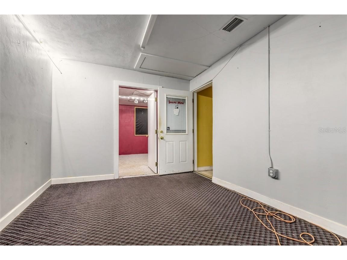 529 Ridgewood Avenue Daytona Beach FL 32117 V4946014 image34