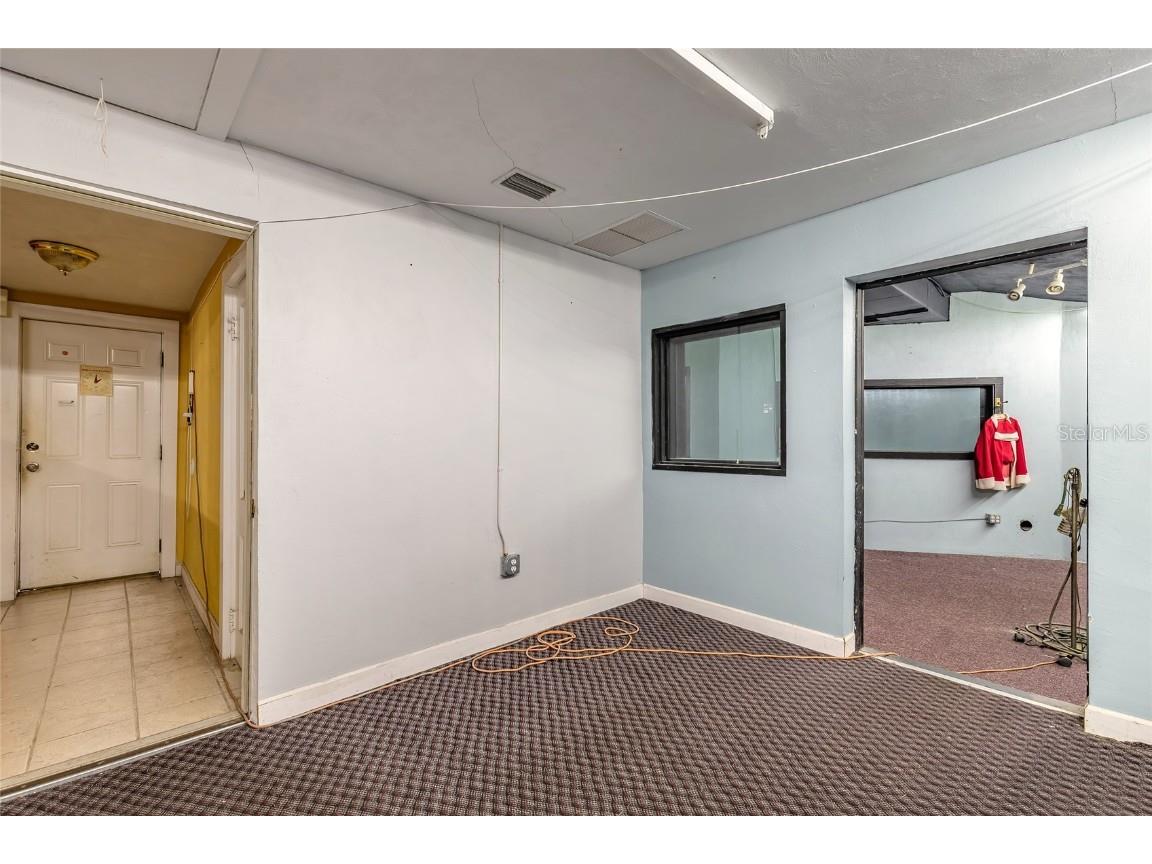 529 Ridgewood Avenue Daytona Beach FL 32117 V4946014 image35