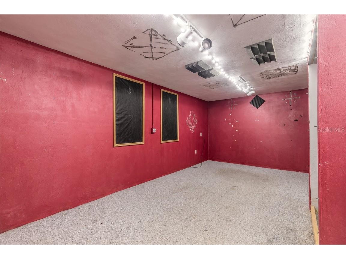 529 Ridgewood Avenue Daytona Beach FL 32117 V4946014 image36