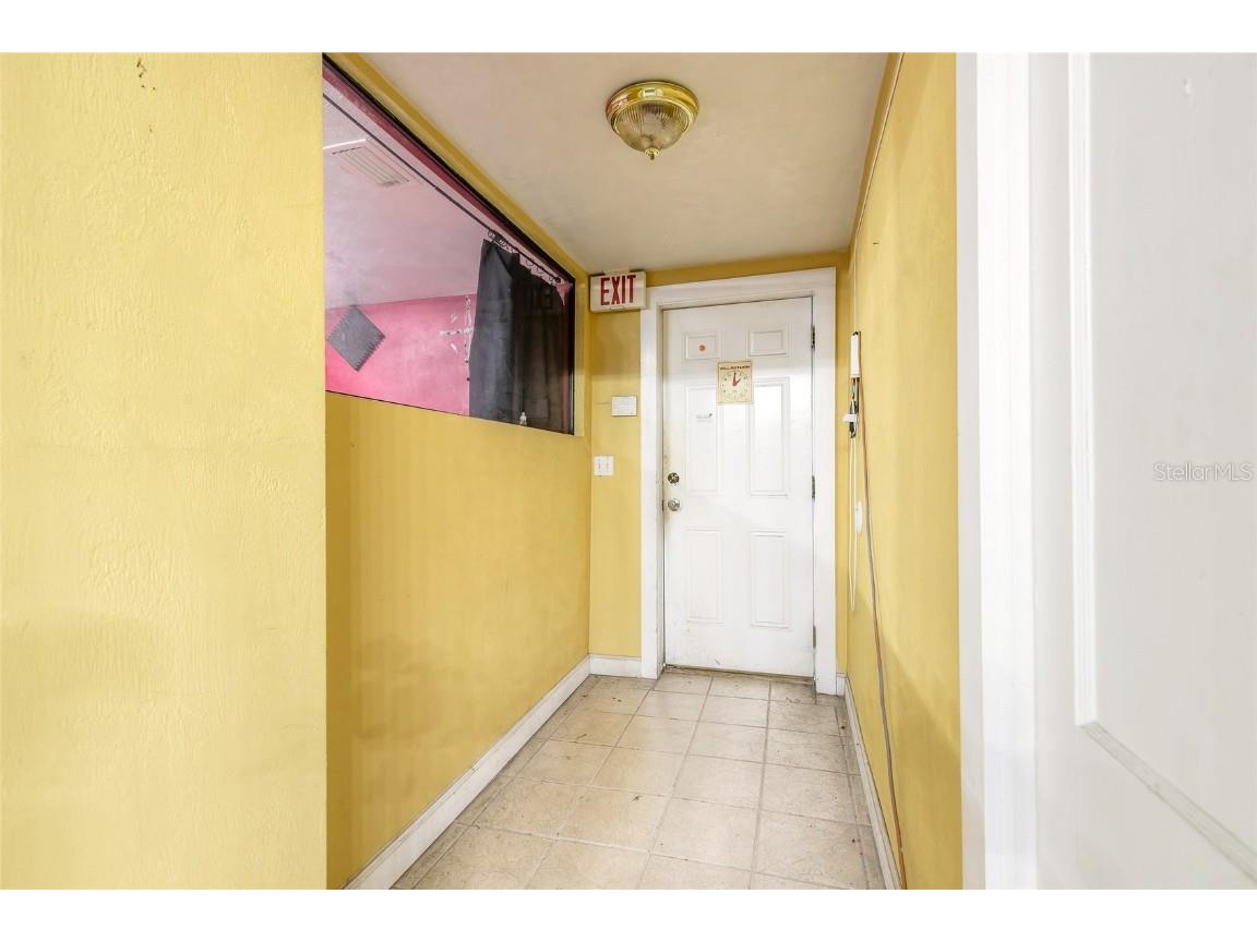 529 Ridgewood Avenue Daytona Beach FL 32117 V4946014 image38