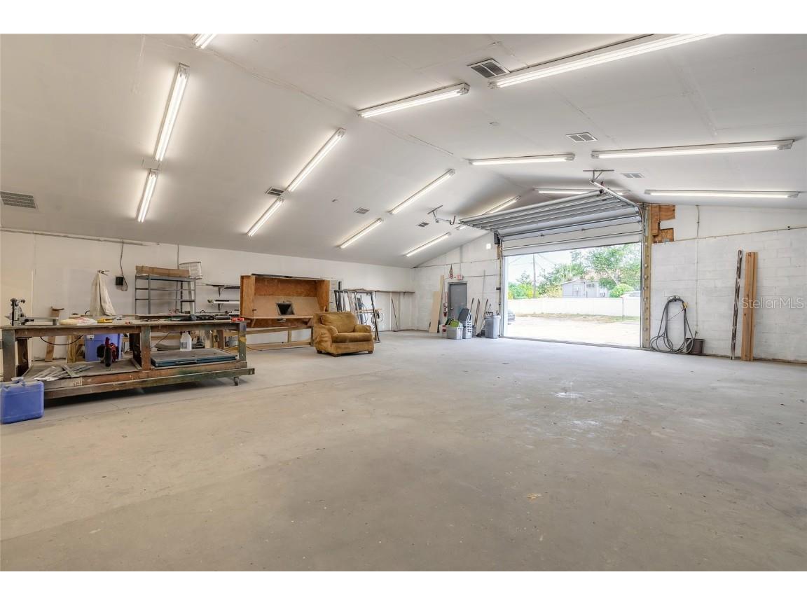 529 Ridgewood Avenue Daytona Beach FL 32117 V4946014 image8