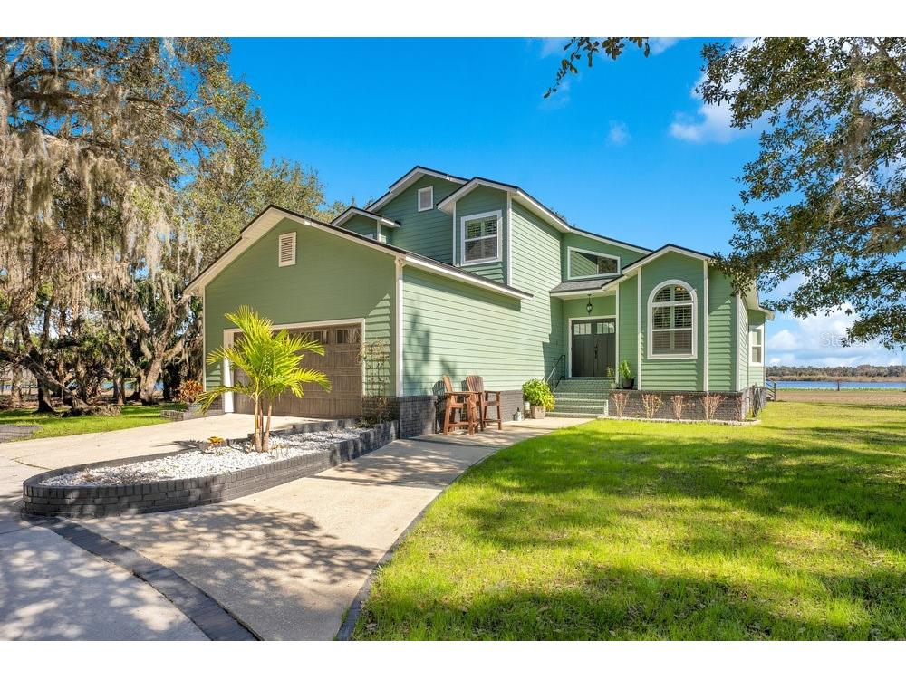 529 Tabatha Drive Osteen FL 32764 - Mud Lake V4940112 image1