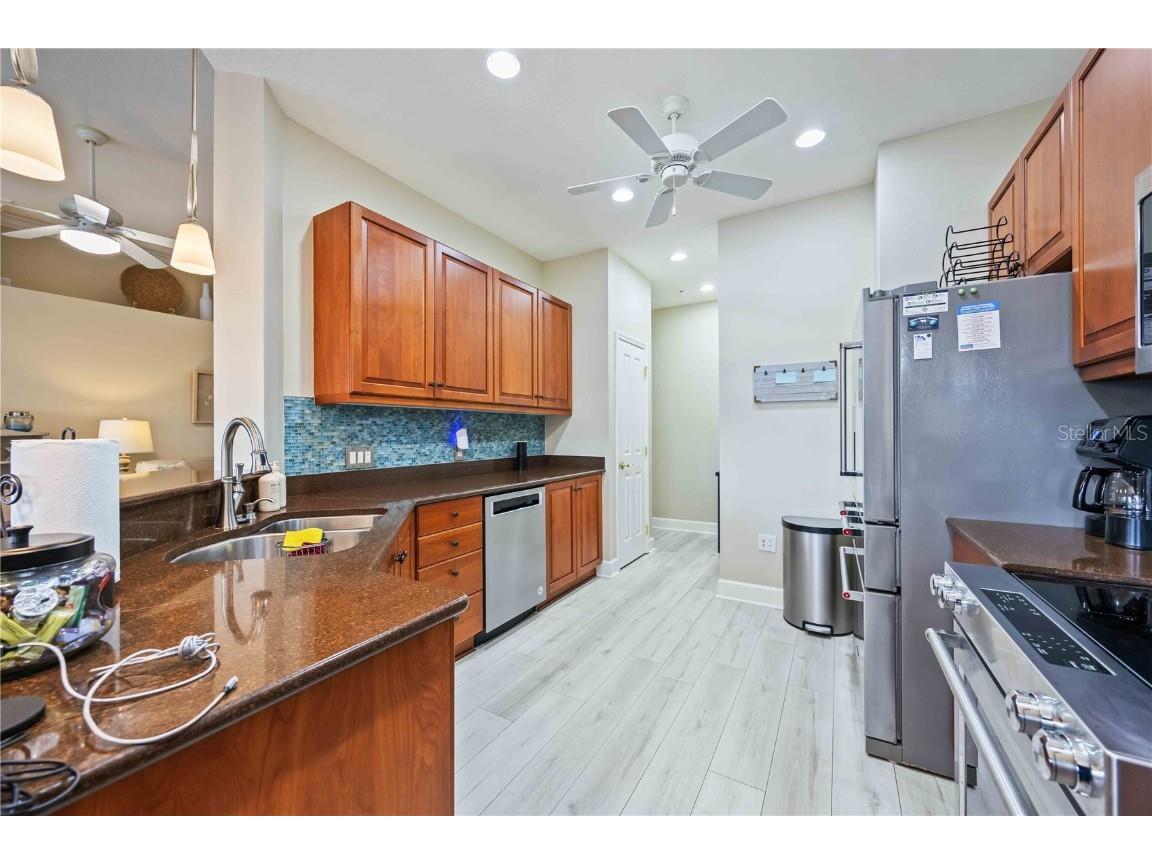 5290 Descanso Court #201B19 Sarasota FL 34238 A4669346 image12