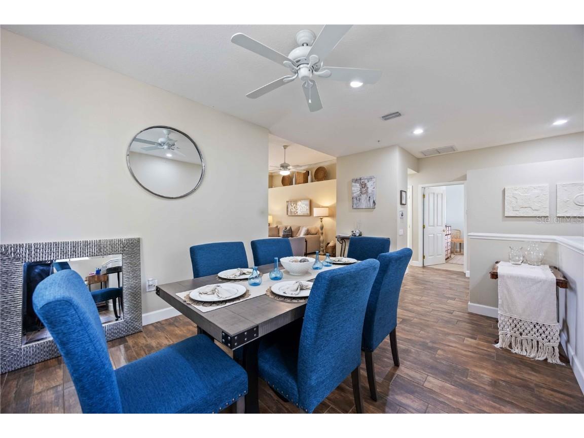 5290 Descanso Court #201B19 Sarasota FL 34238 A4669346 image7