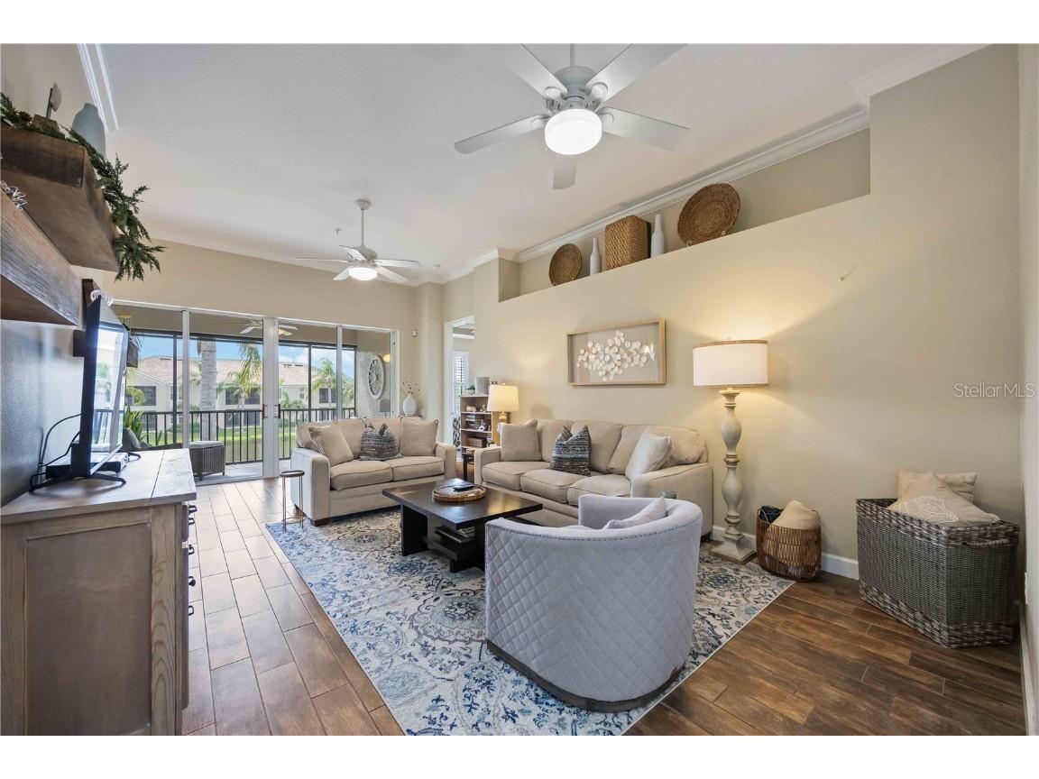 5290 Descanso Court #201B19 Sarasota FL 34238 A4669346 image8