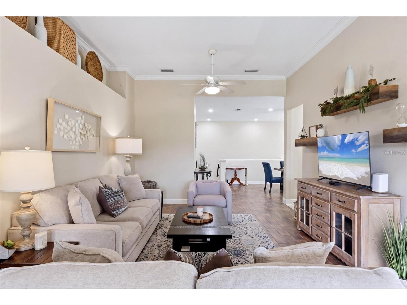 5290 Descanso Court #201B19 Sarasota FL 34238 A4694500 image11