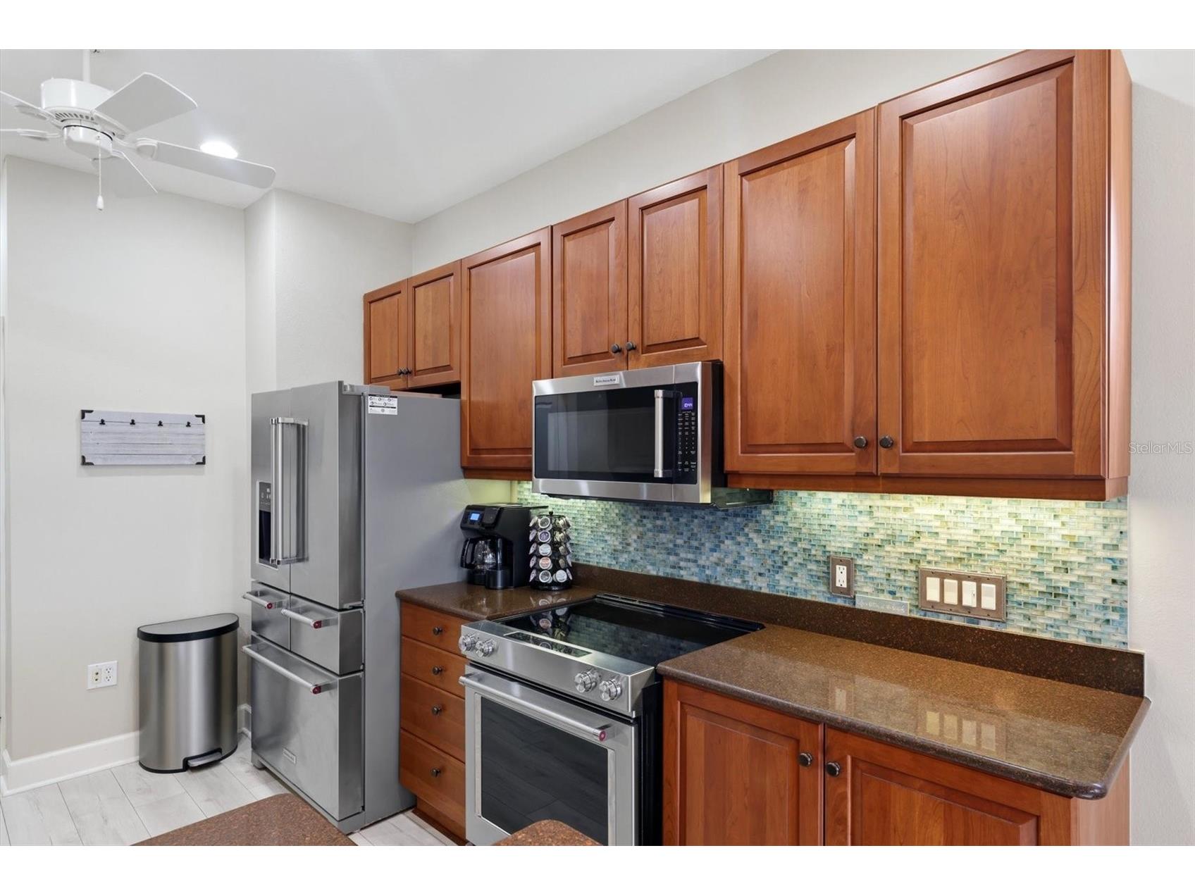5290 Descanso Court #201B19 Sarasota FL 34238 A4694500 image15