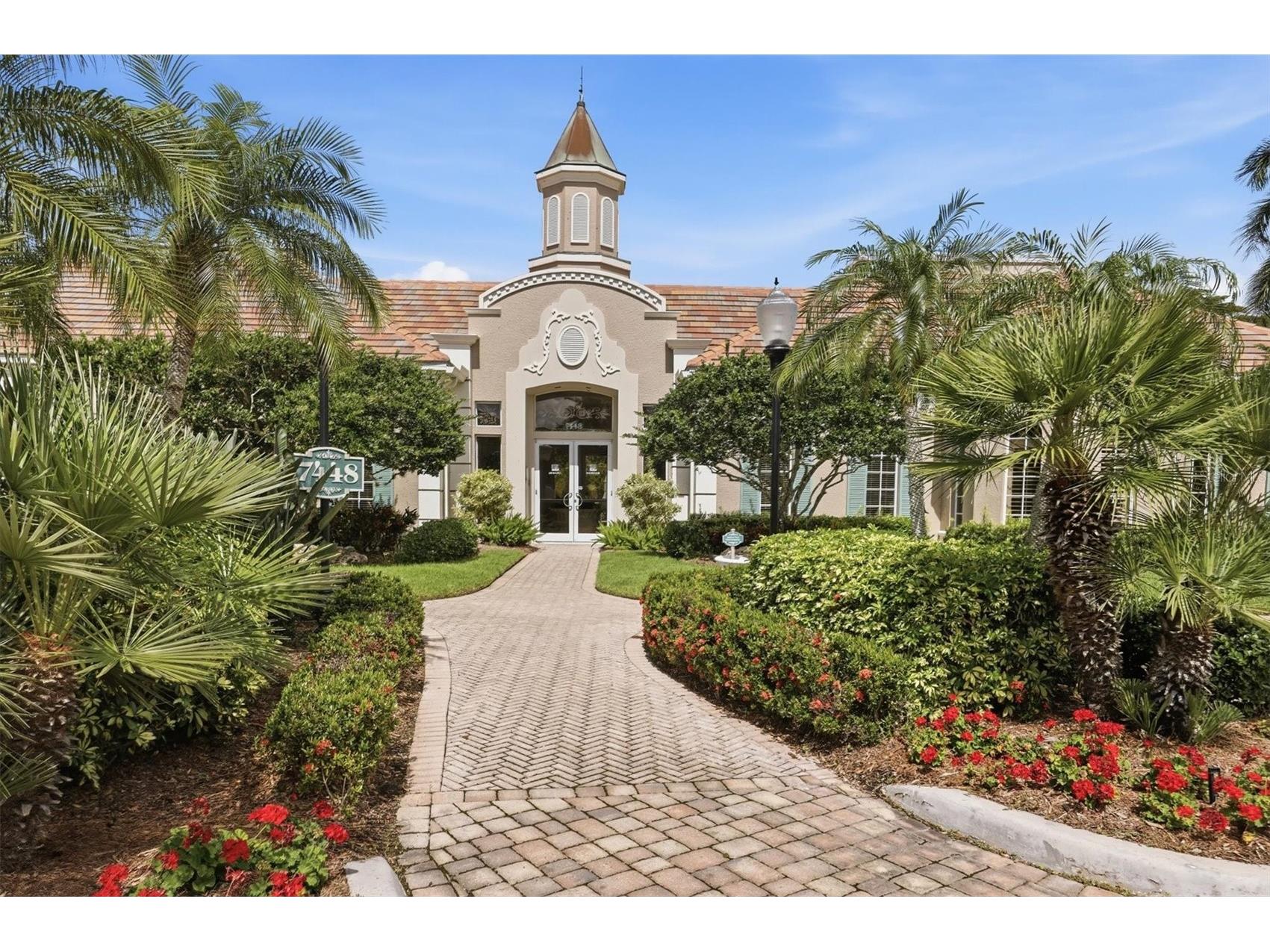 5290 Descanso Court #201B19 Sarasota FL 34238 A4694500 image32
