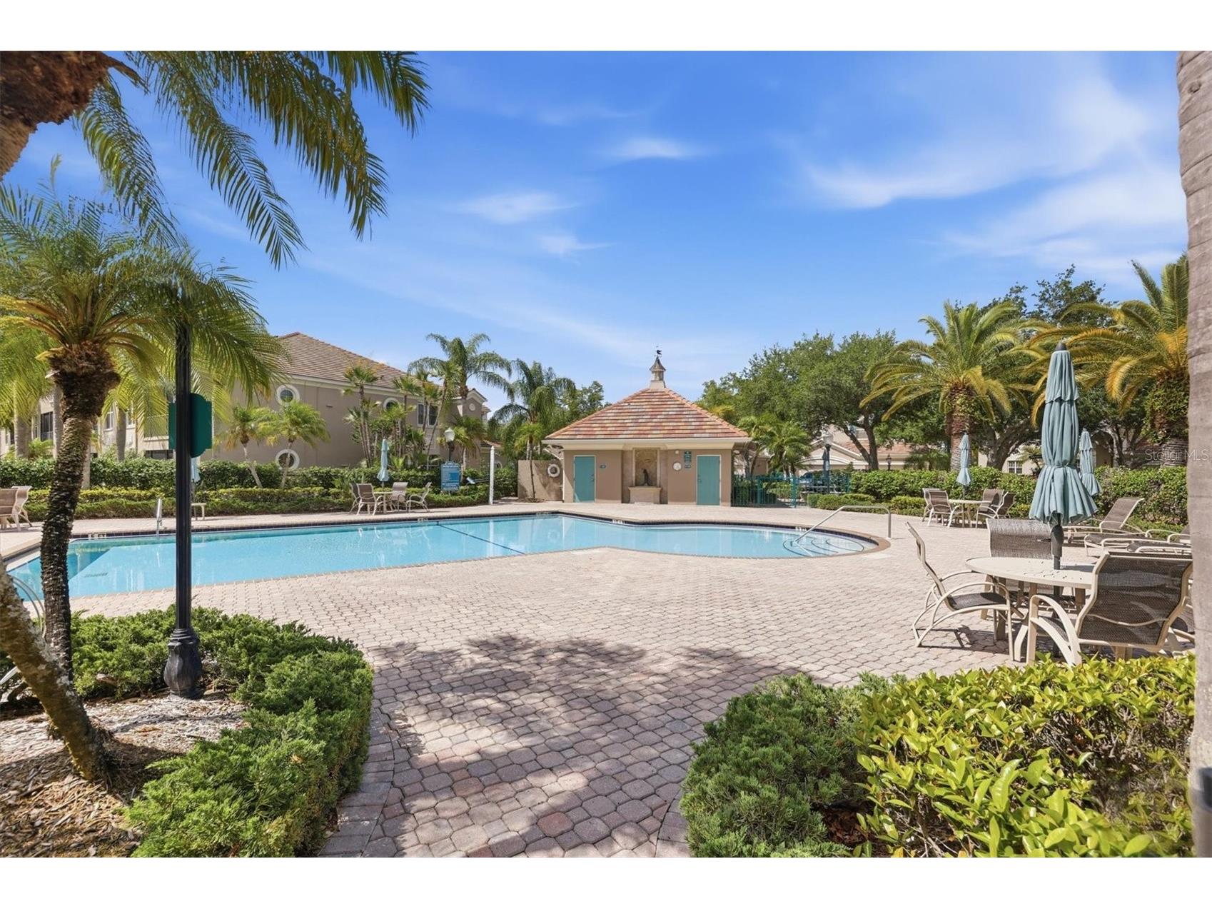 5290 Descanso Court #201B19 Sarasota FL 34238 A4694500 image41