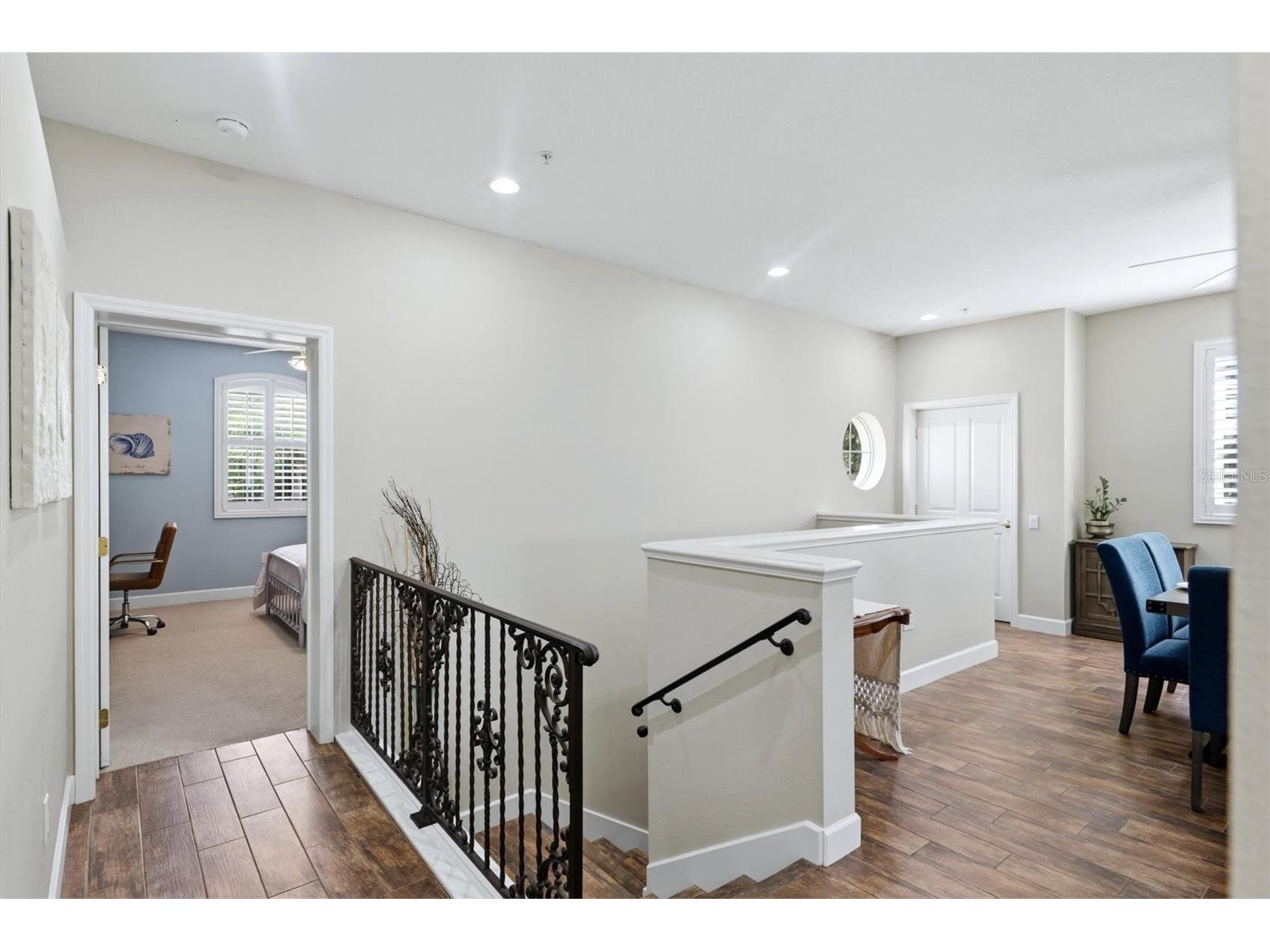 5290 Descanso Court #201B19 Sarasota FL 34238 A4694500 image5