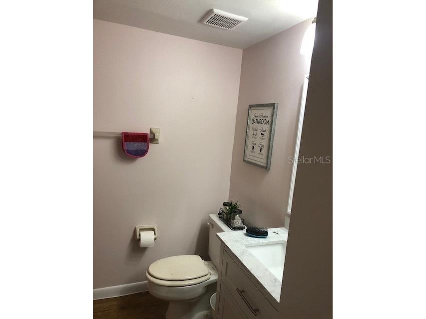 5293 Vineland Road #C104 Orlando FL 32811 O6403242 image14