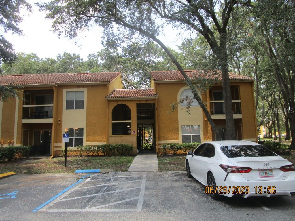 5295 Images Circle #108 Kissimmee FL 34746 O6125791 image1