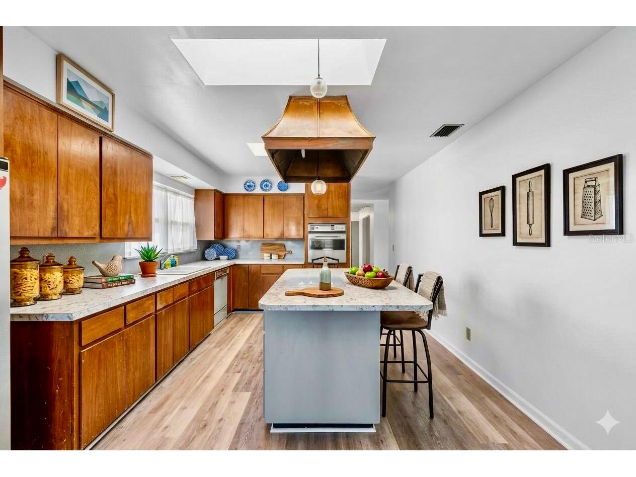 5296 66th Way N Saint Petersburg FL 33709 L4958345 image14