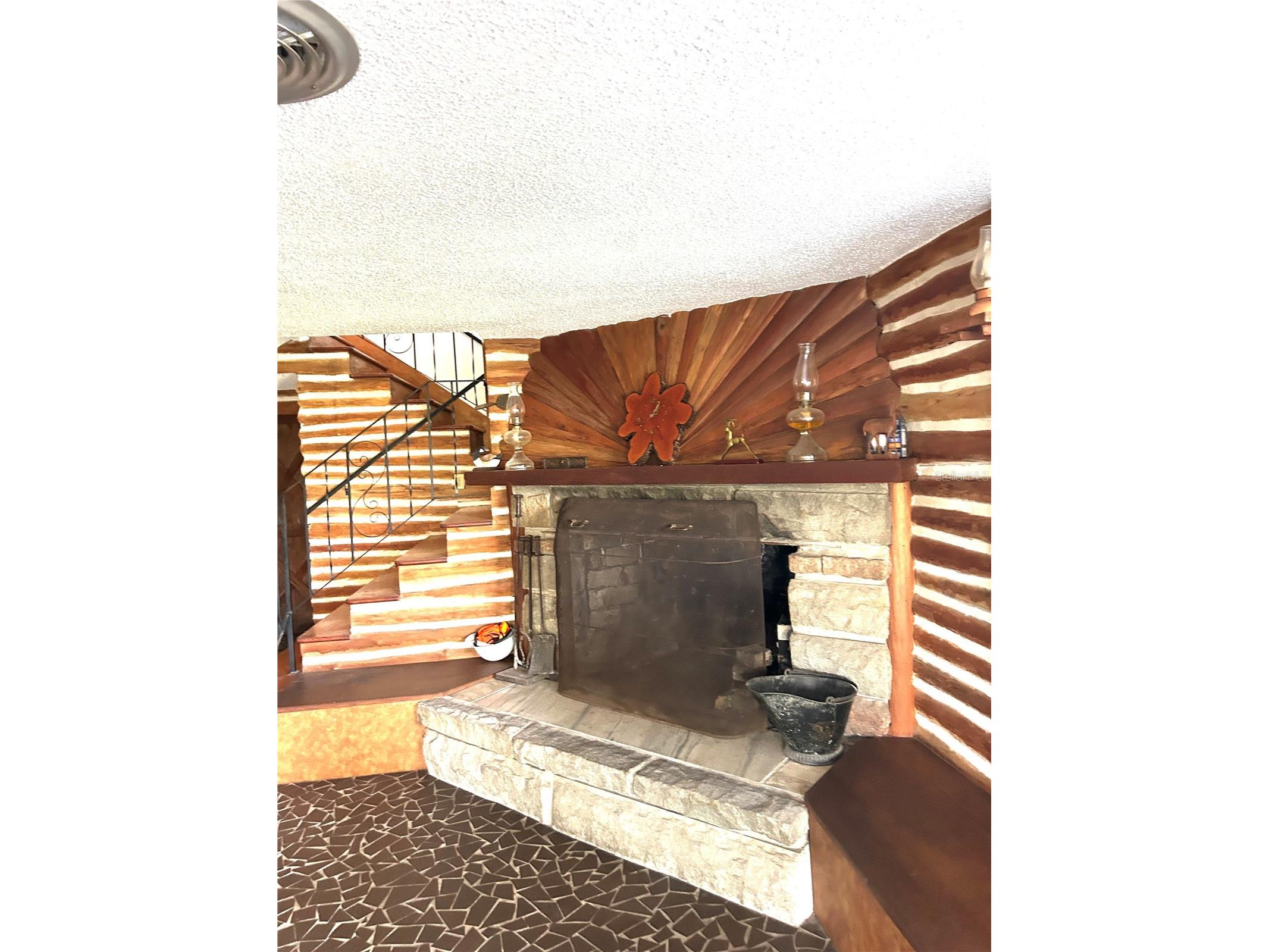 5296 66th Way N Saint Petersburg FL 33709 L4958345 image4