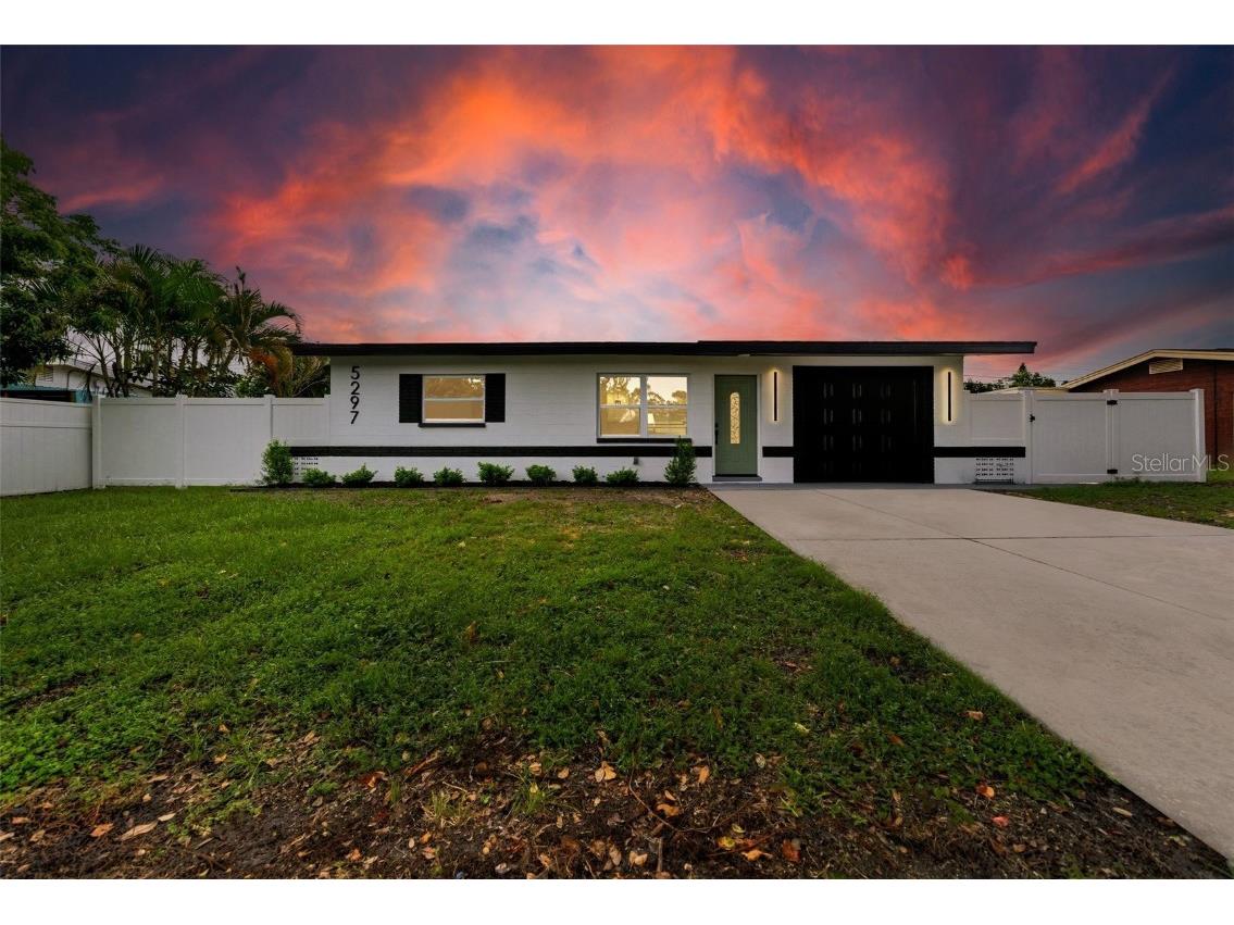 5297 68th Way N Saint Petersburg FL 33709 TB8426225 image1