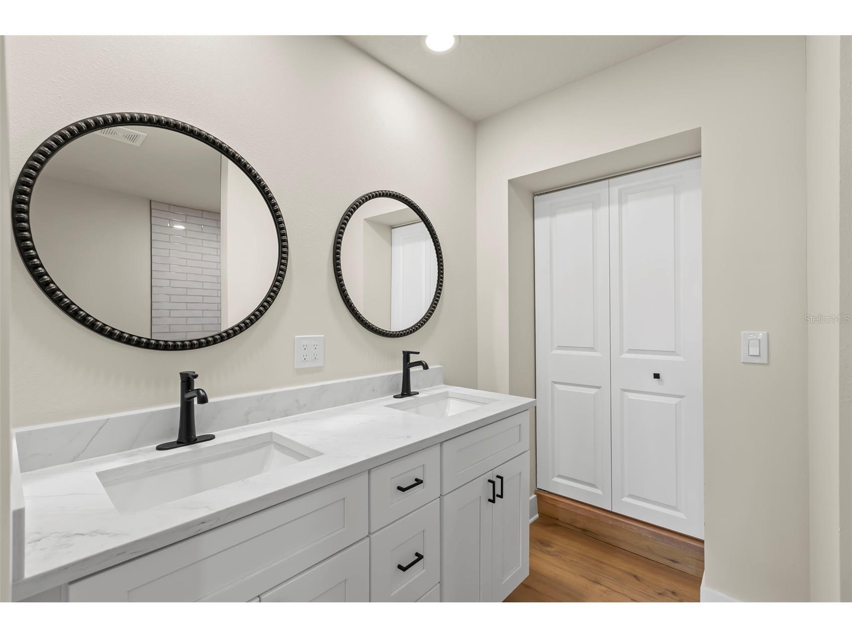 5299 35th Avenue N Saint Petersburg FL 33710 TB8513447 image18