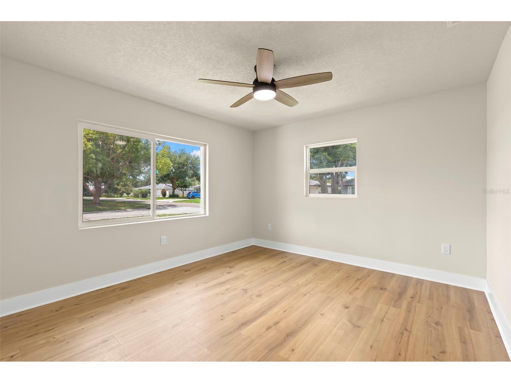 5299 35th Avenue N Saint Petersburg FL 33710 TB8513447 image21