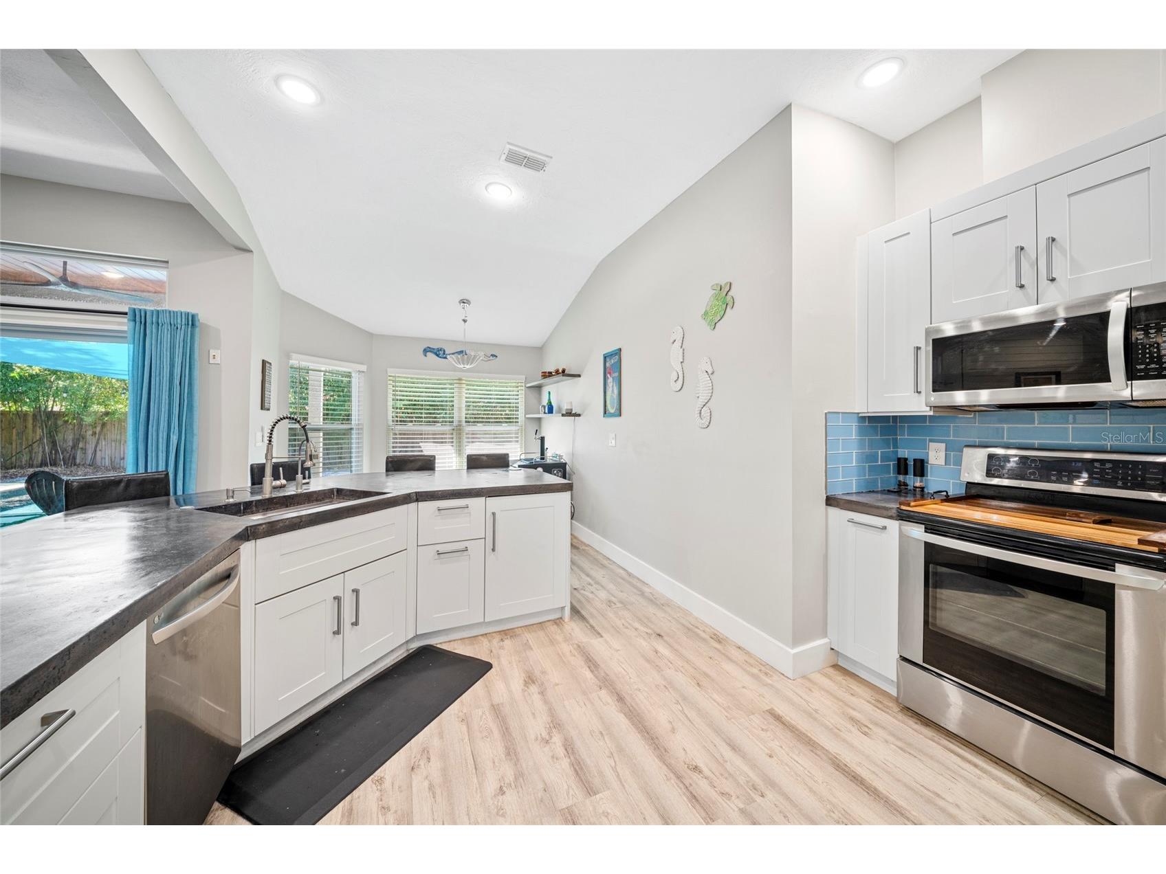 53 Oakwood Road Jacksonville Beach FL 32250 GC540586 image16
