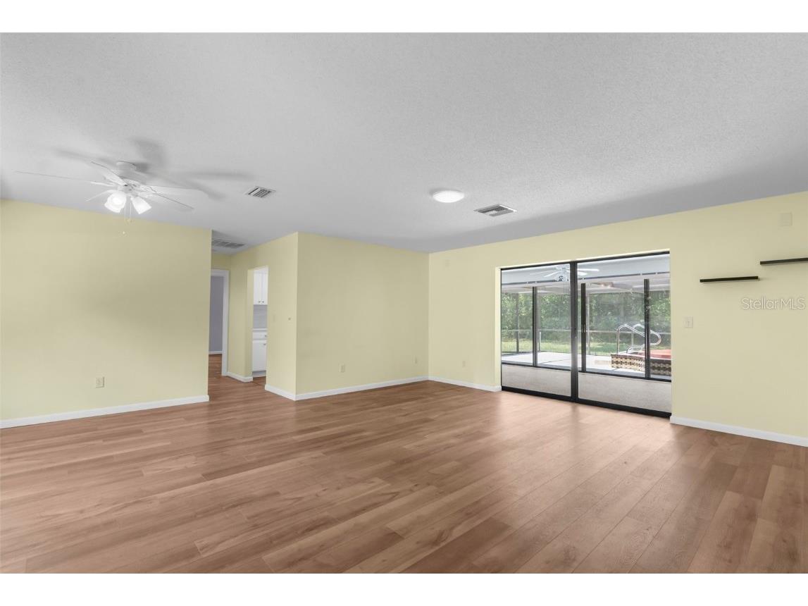 53 Pine Street Homosassa FL 34446 W7875961 image4