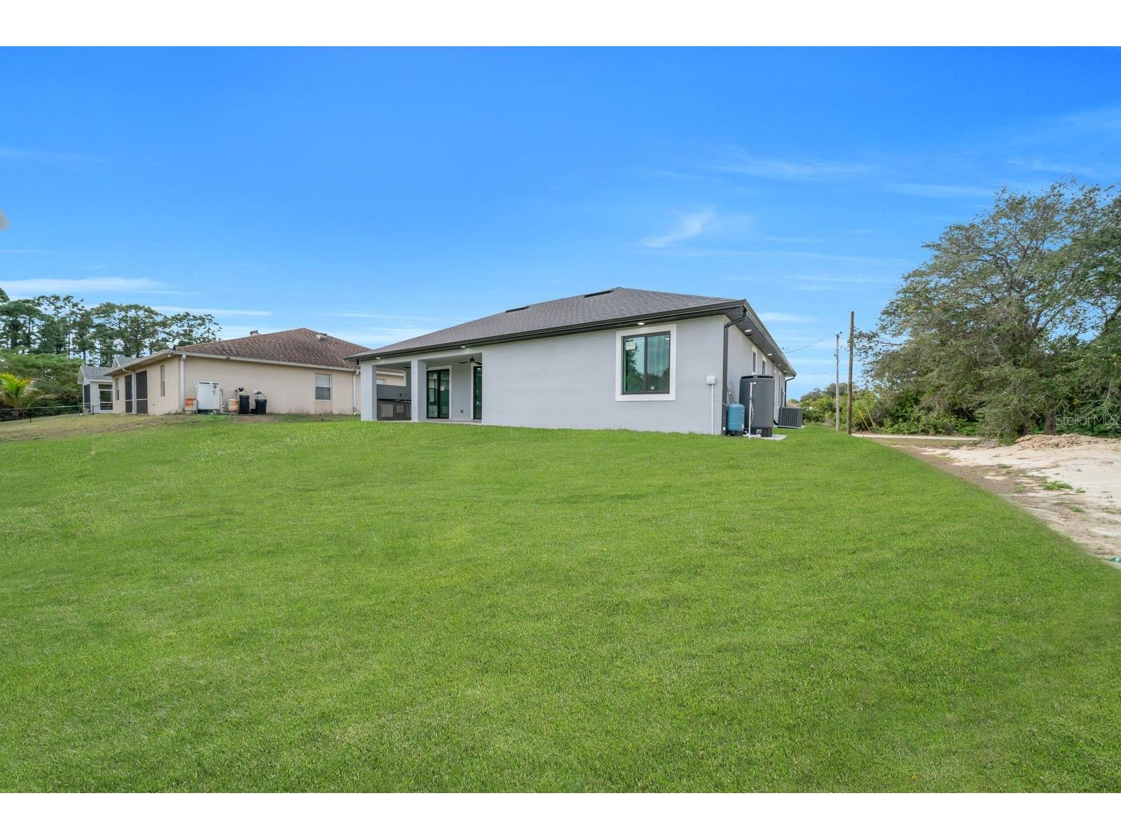 53 Susan Avenue S Lehigh Acres FL 33976 A4678368 image32