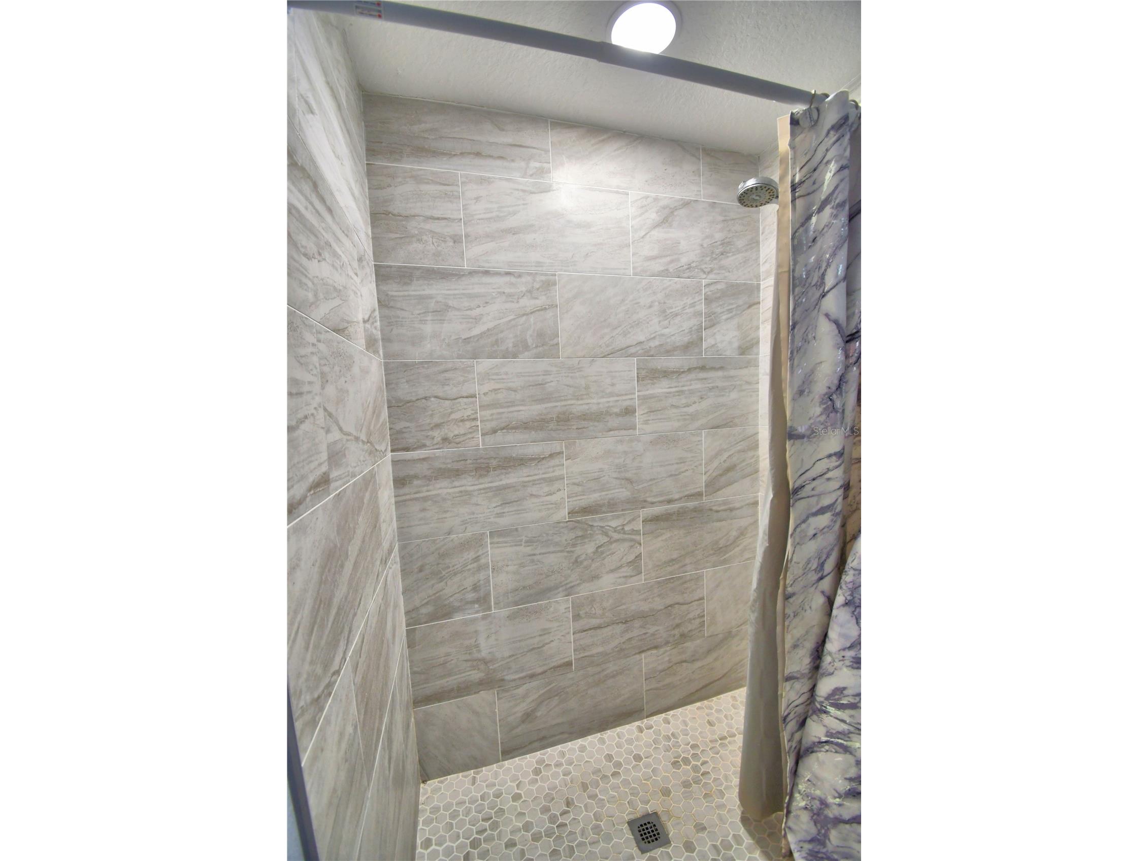 53 Zinnia Lane E Kissimmee FL 34759 P4937992 image15