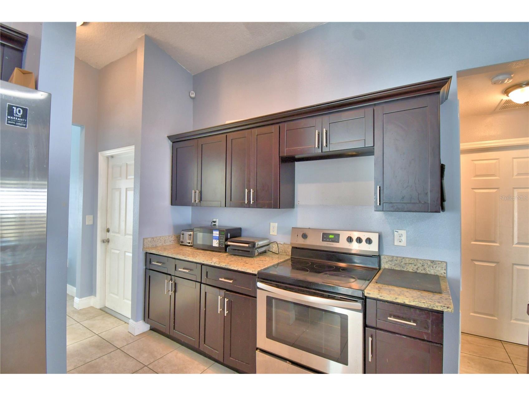 53 Zinnia Lane E Kissimmee FL 34759 P4937992 image8