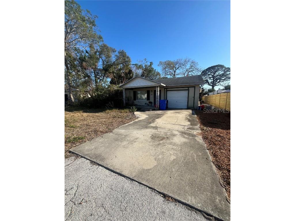 530 62nd Avenue S Saint Petersburg FL 33704 TB8340526 image1