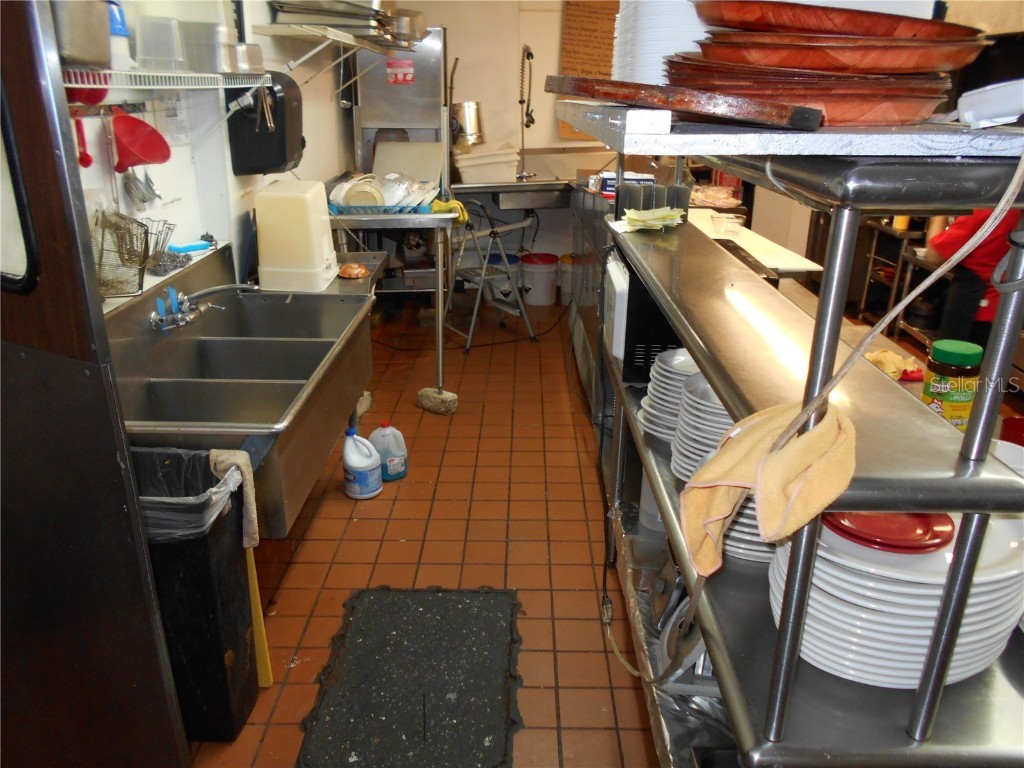 530 Athens Street Tarpon Springs FL 34689 TB8385663 image11