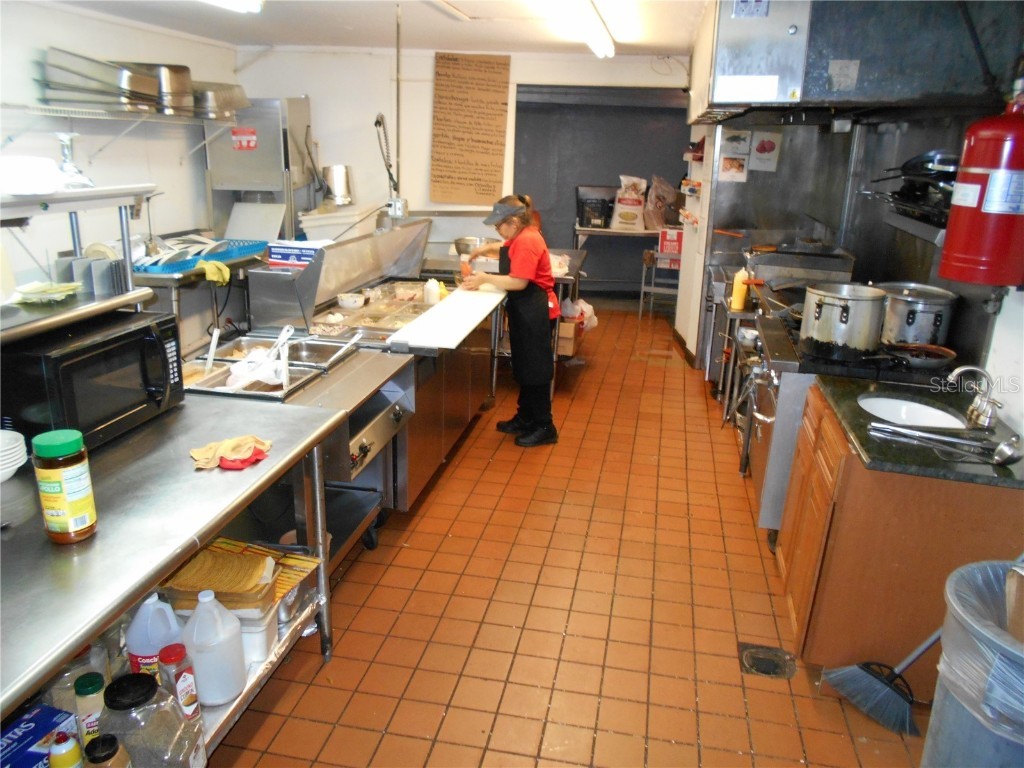 530 Athens Street Tarpon Springs FL 34689 TB8385663 image12