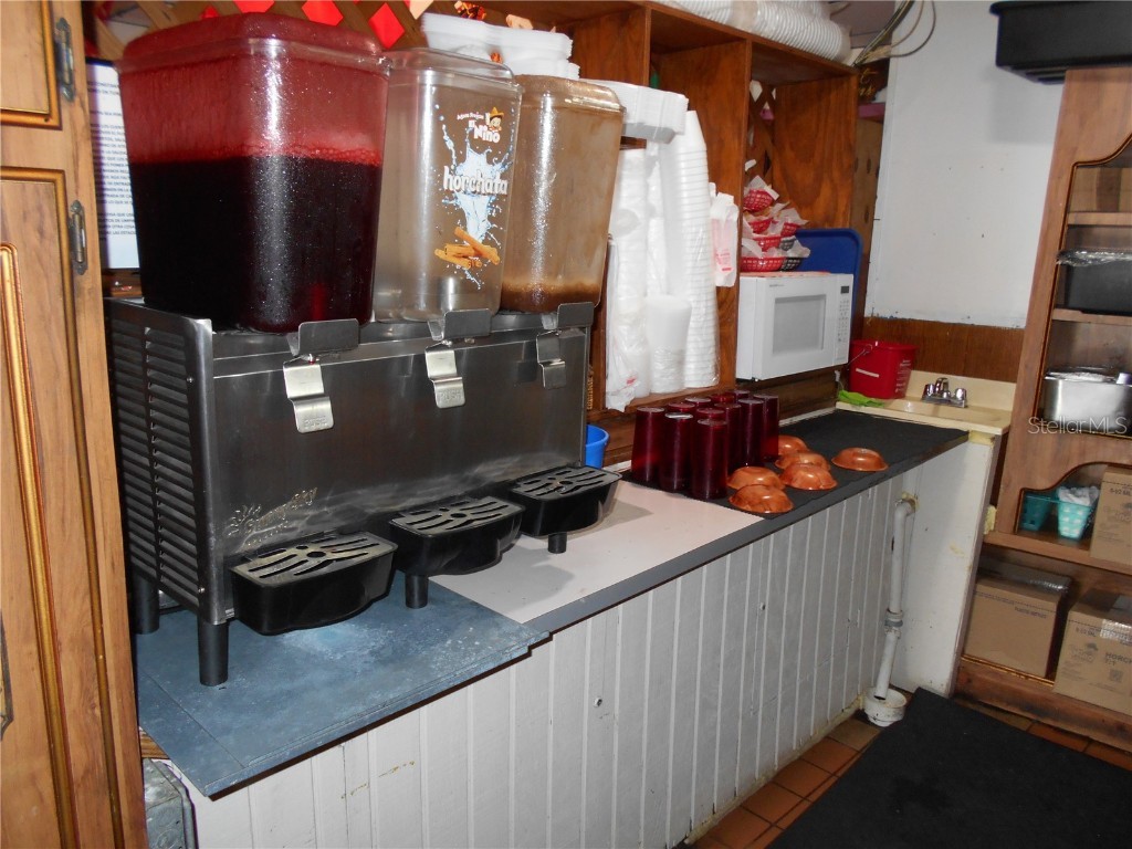 530 Athens Street Tarpon Springs FL 34689 TB8385663 image8