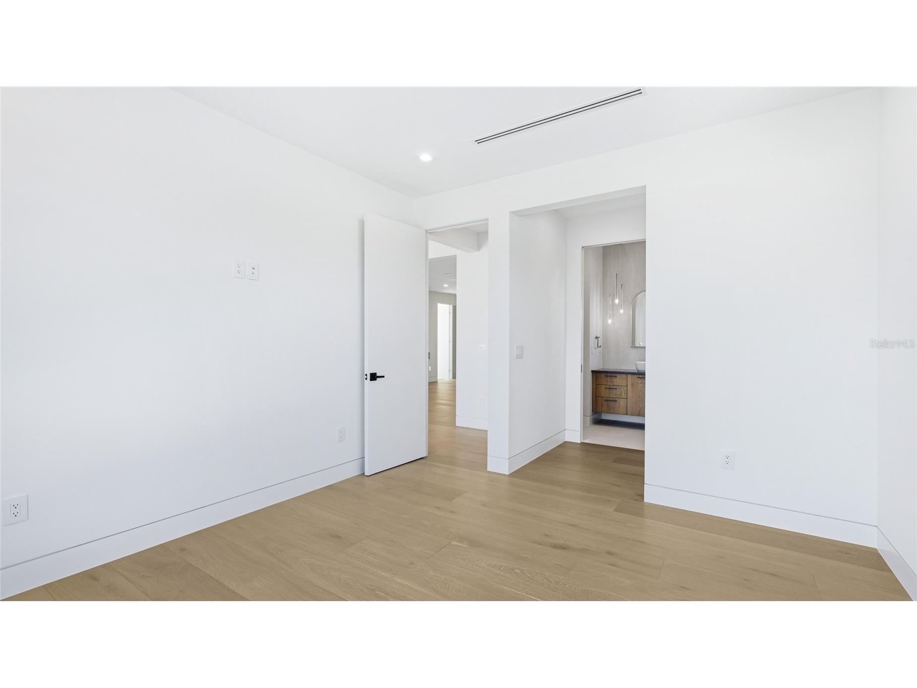 530 Chipping Lane Longboat Key FL 34228 A4685275 image33