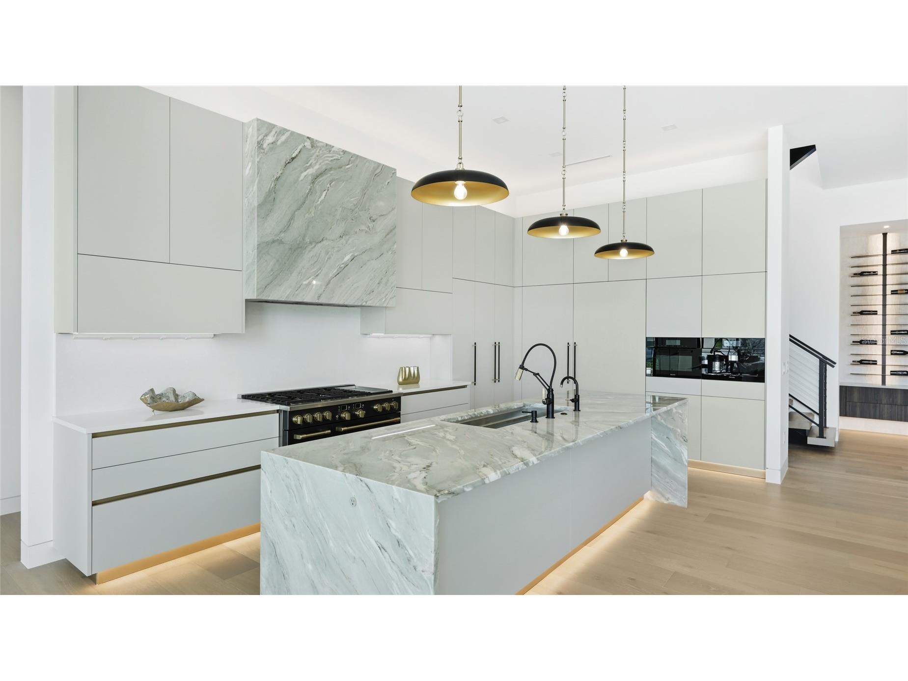 530 Chipping Lane Longboat Key FL 34228 A4685275 image9