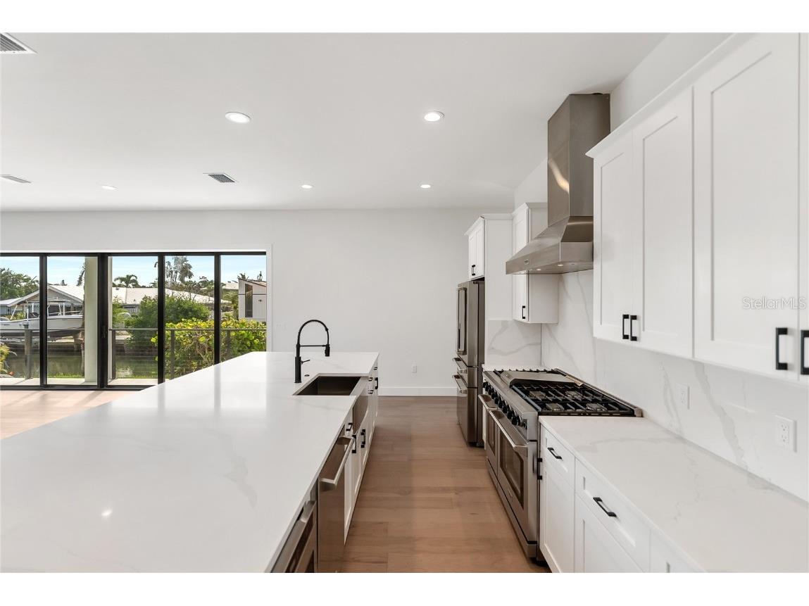 530 De Narvaez Drive Longboat Key FL 34228 A4669195 image13