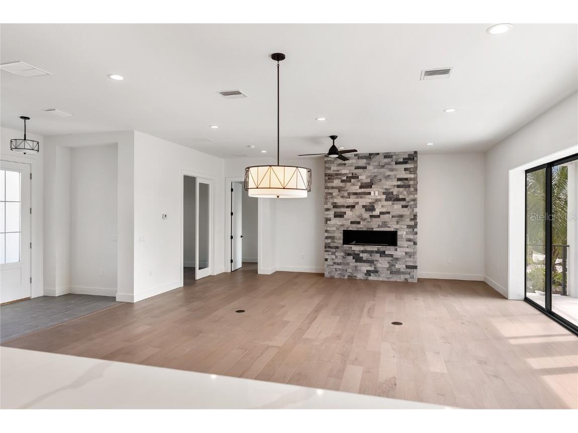 530 De Narvaez Drive Longboat Key FL 34228 A4669195 image18