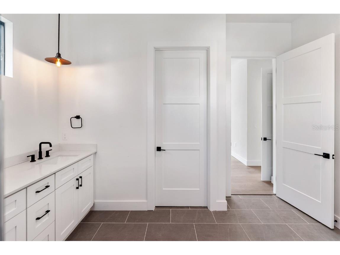 530 De Narvaez Drive Longboat Key FL 34228 A4669195 image33