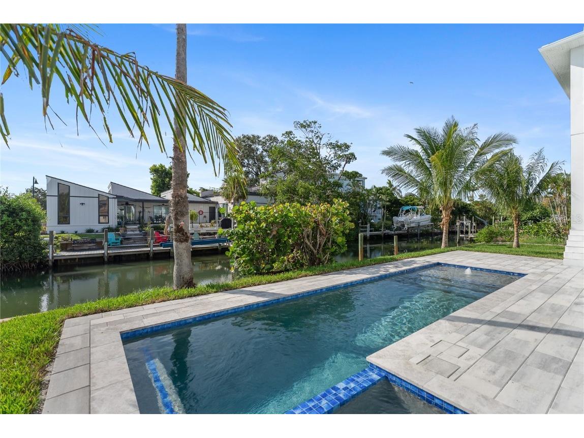 530 De Narvaez Drive Longboat Key FL 34228 A4669195 image5