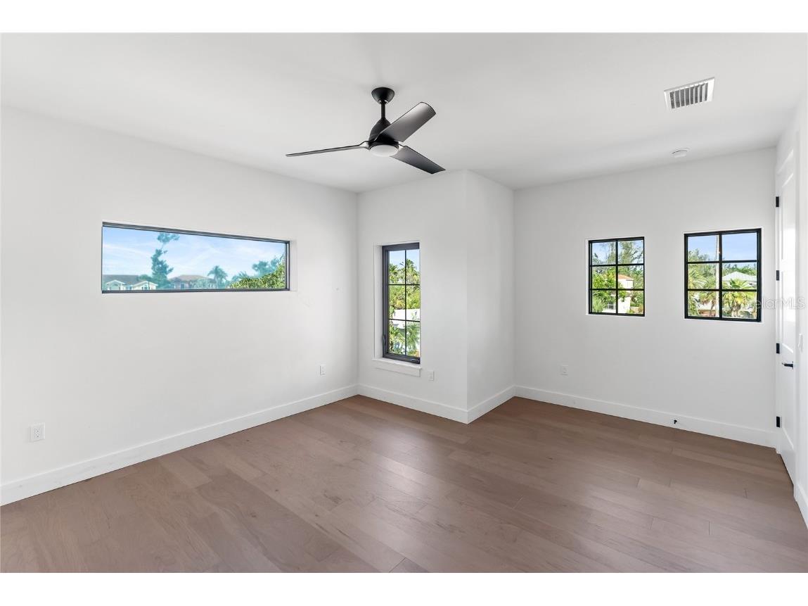 530 De Narvaez Drive Longboat Key FL 34228 A4669195 image50