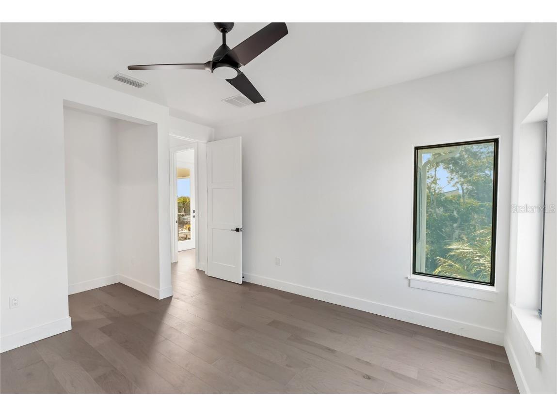 530 De Narvaez Drive Longboat Key FL 34228 A4669195 image54